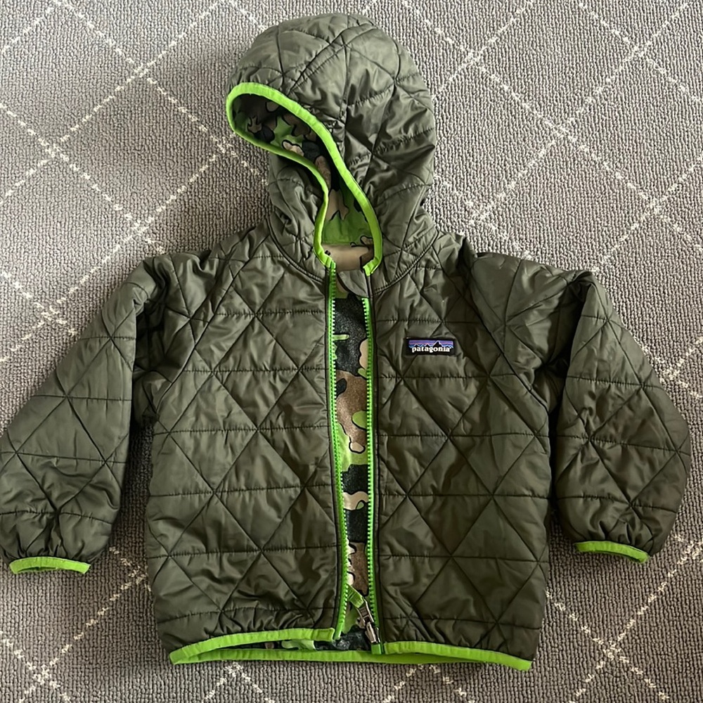 Boys Patagonia Puffer, Size 2 Like New